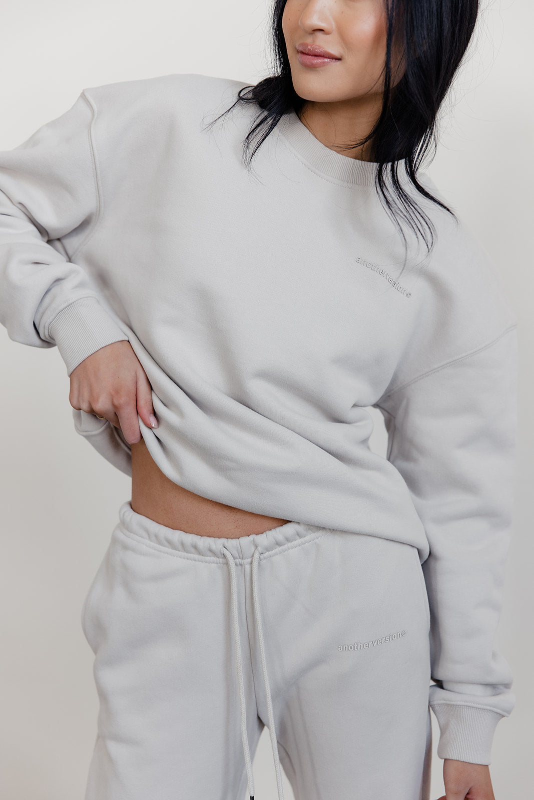 FLEECE FIT SWEATSHIRT - ECRU