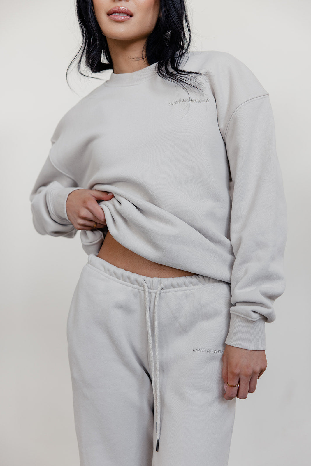 FLEECE FIT SWEATSHIRT - ECRU