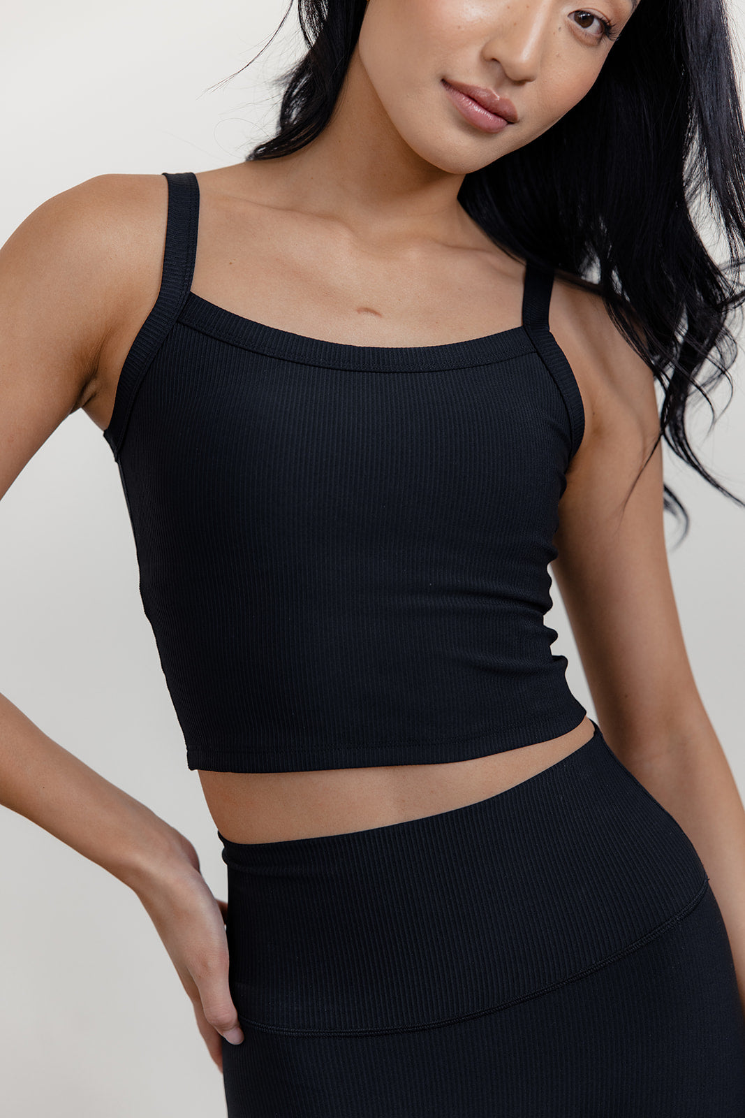 RIBBED SCULPT TANK TOP - BLACK