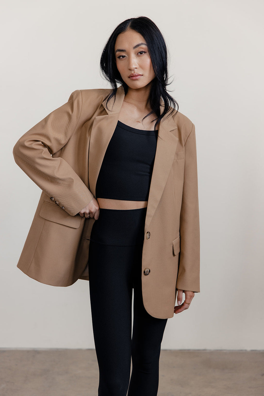 THE ULTIMATE BLAZER- TAN