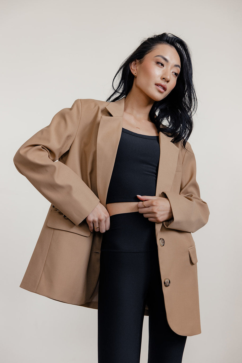 THE ULTIMATE BLAZER- TAN