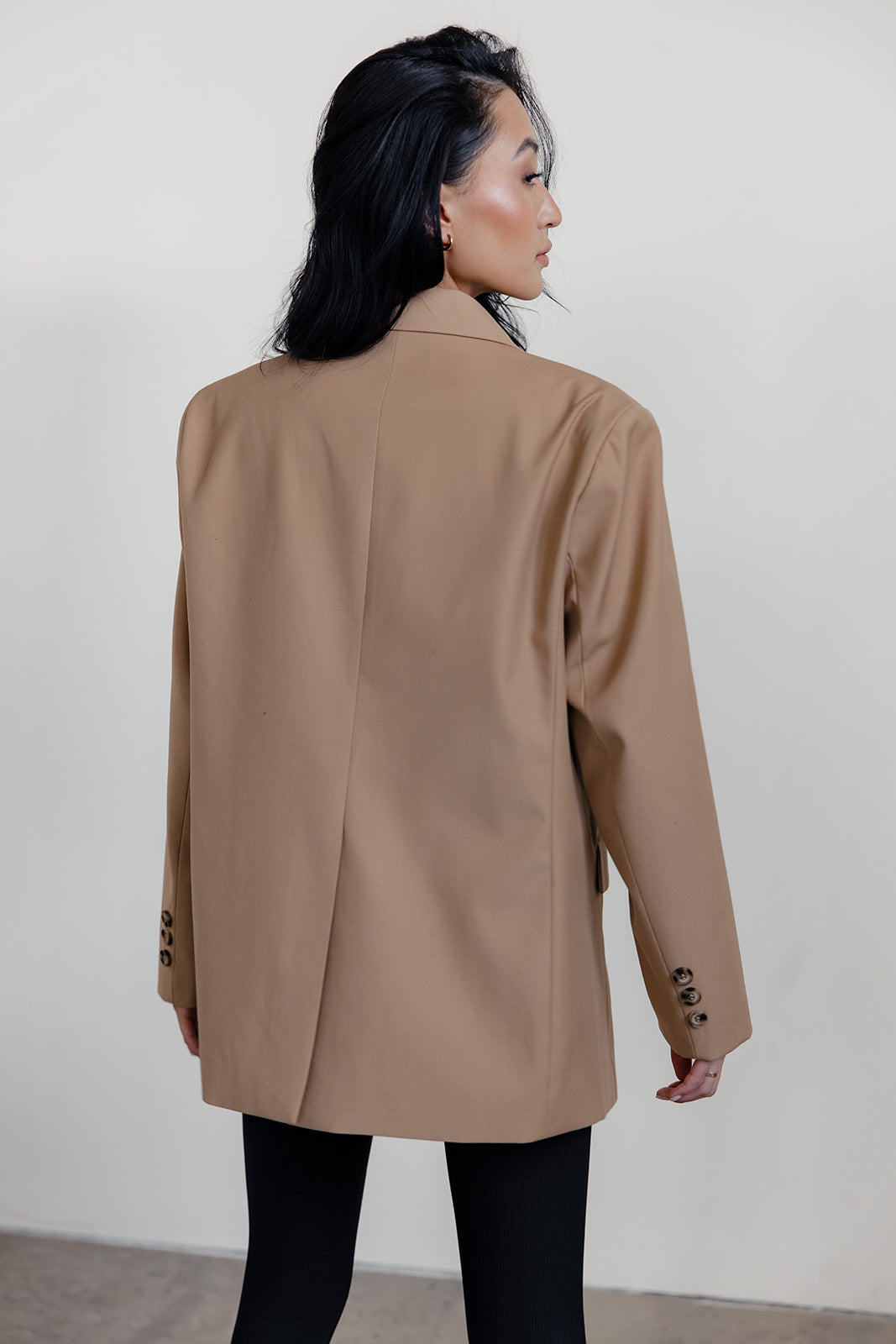 THE ULTIMATE BLAZER- TAN