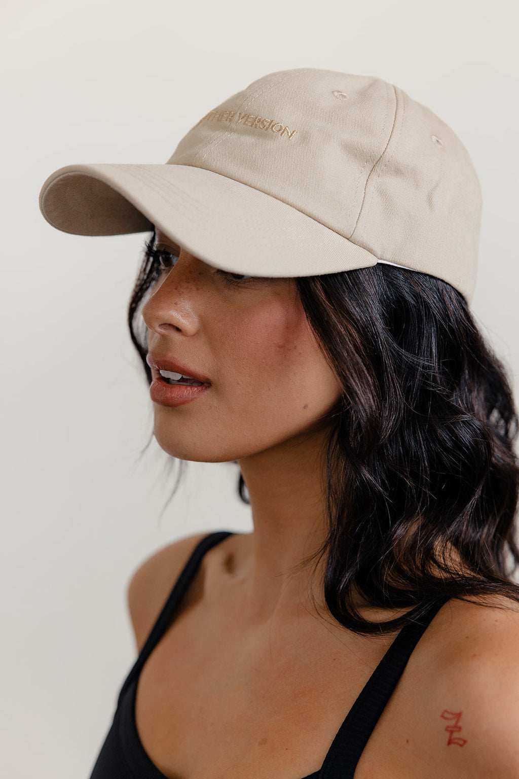 TONAL LOGO CAP - BEIGE