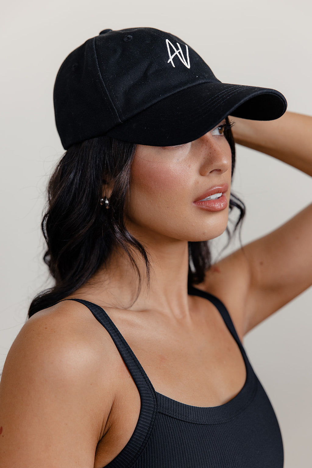 CLASSIC AV LOGO CAP - BLACK