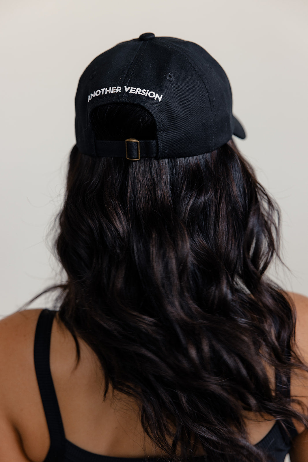 CLASSIC AV LOGO CAP - BLACK