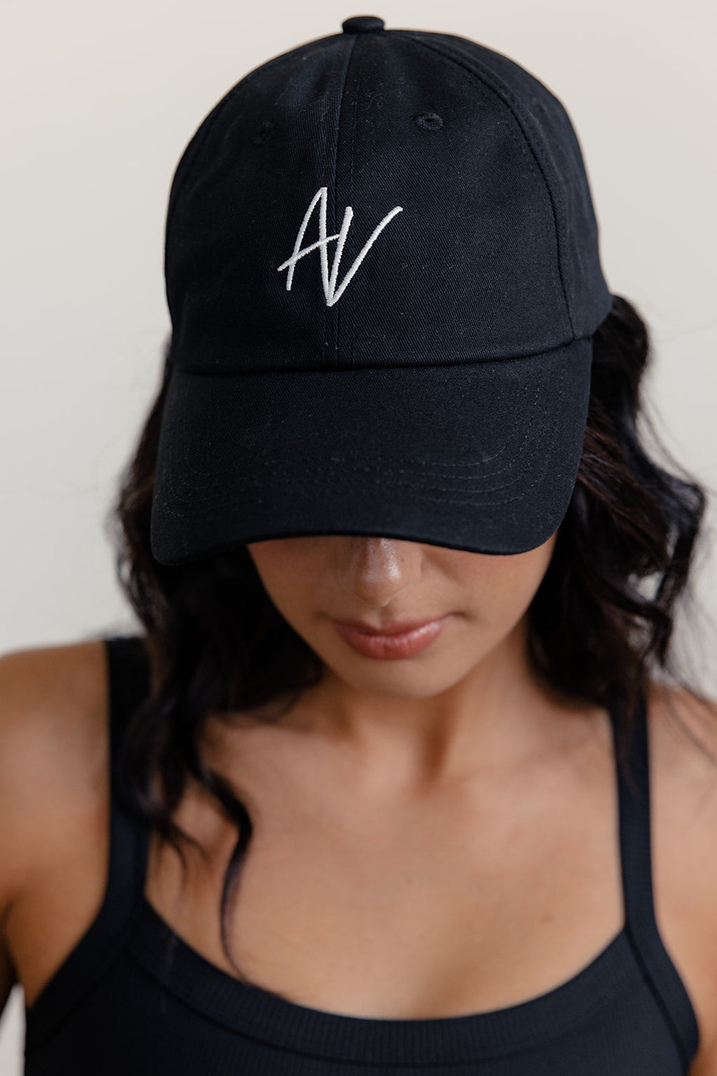 CLASSIC AV LOGO CAP - BLACK