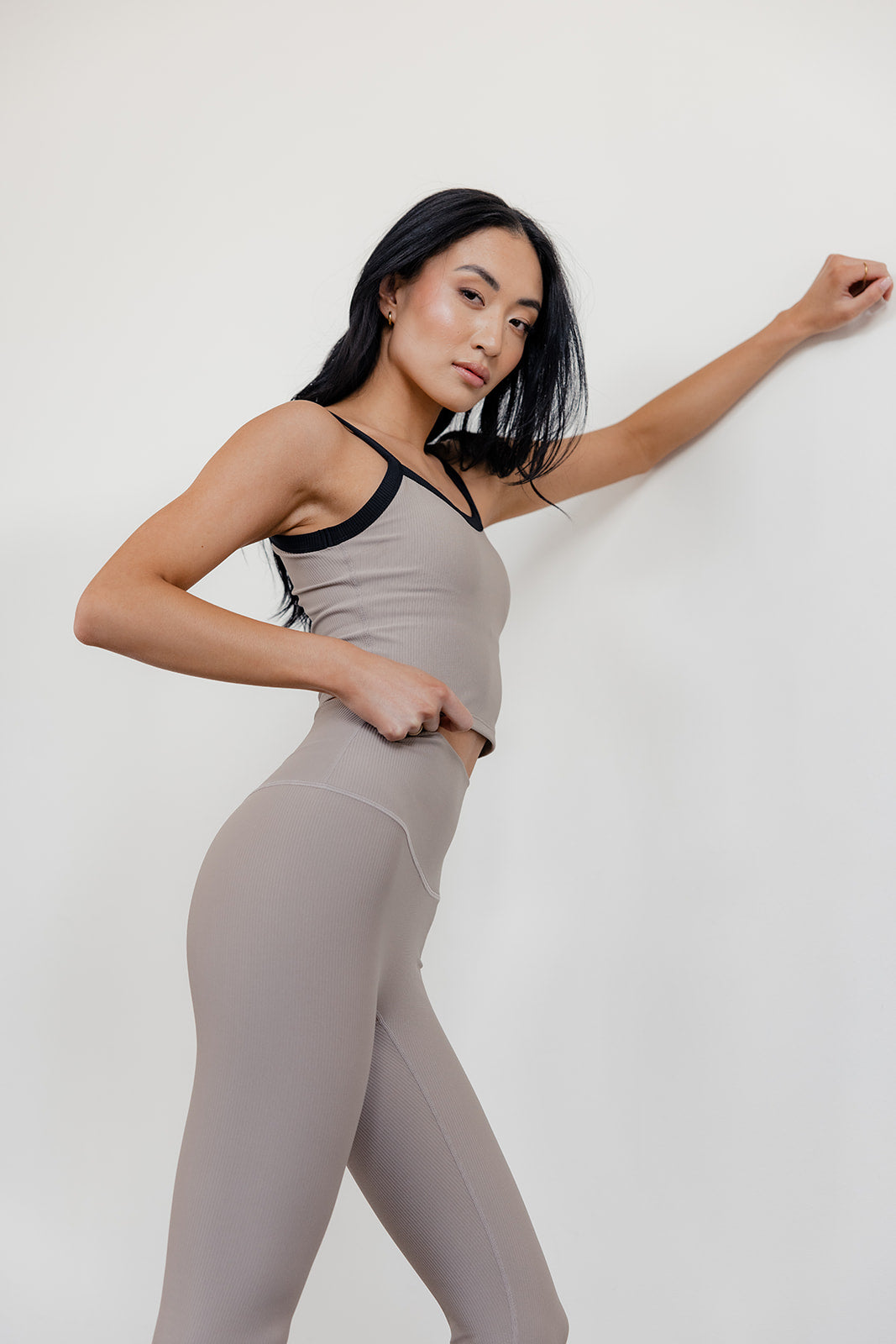 RIBBED SCULPT TANK TOP - MINK