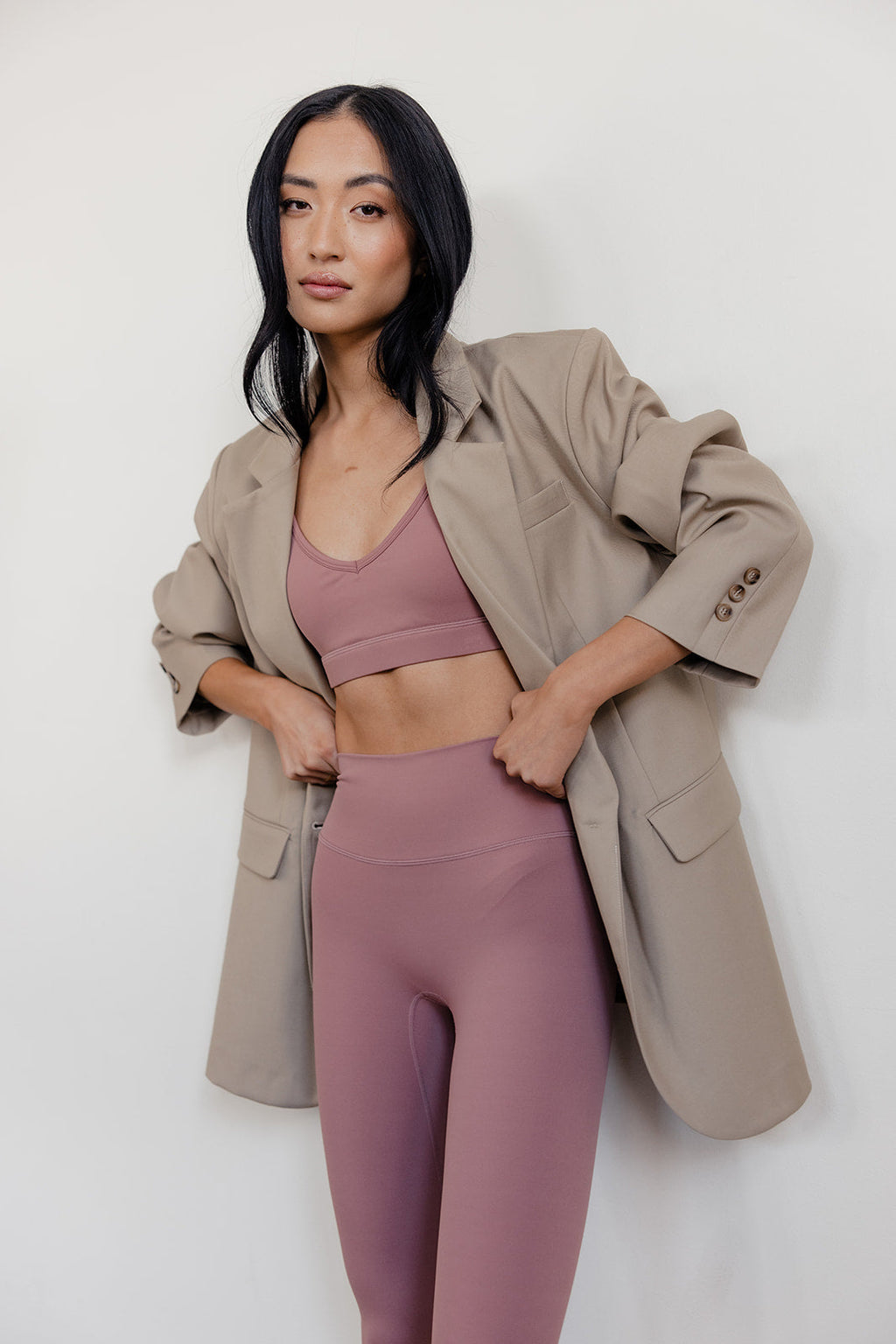 THE ULTIMATE BLAZER- BEIGE