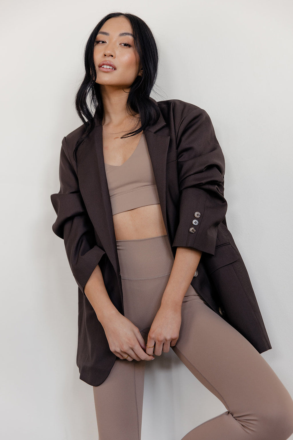 THE ULTIMATE BLAZER- DARK BROWN