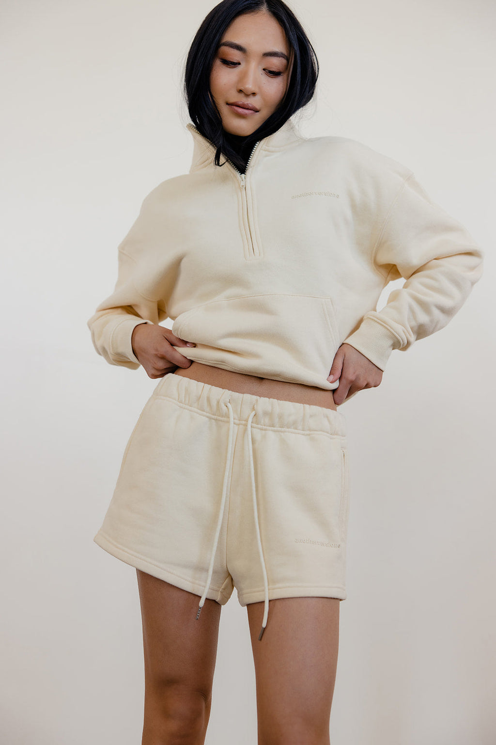 FLEECE FIT SWEAT SHORTS - BUTTER YELLOW