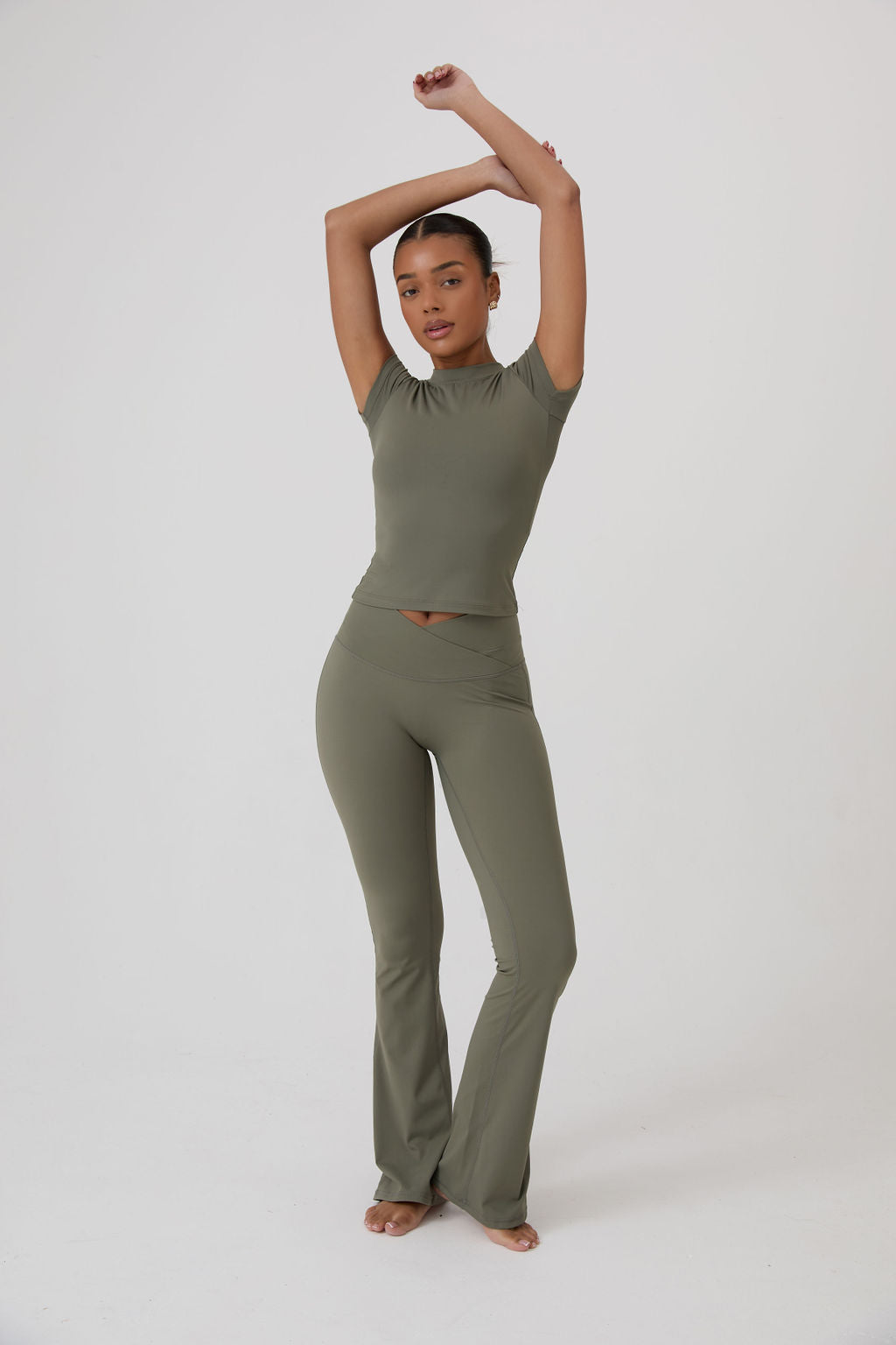 SECOND SKIN FIT FLARE LEGGINGS - OLIVE